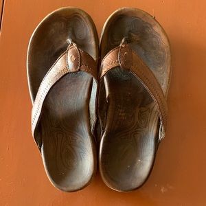 OluKai leather sandals
